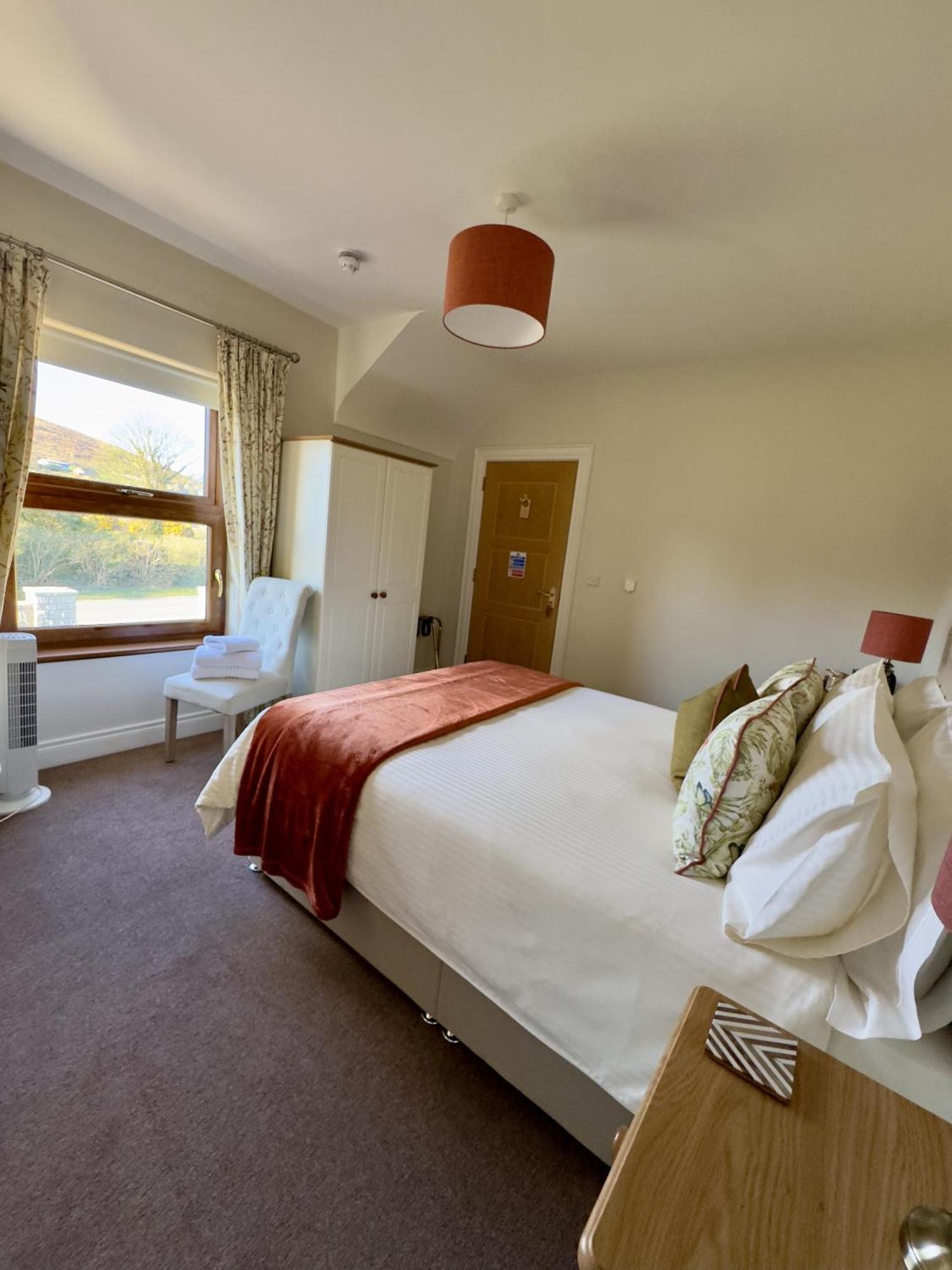Mourne Country House Bed And Breakfast Kilkeel Pokoj fotografie