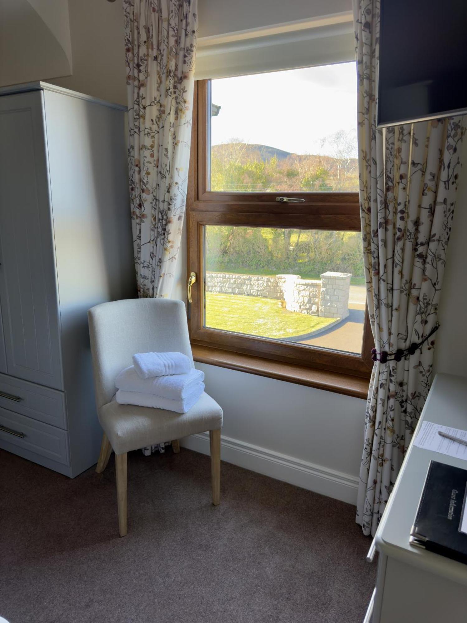 Mourne Country House Bed And Breakfast Kilkeel Pokoj fotografie