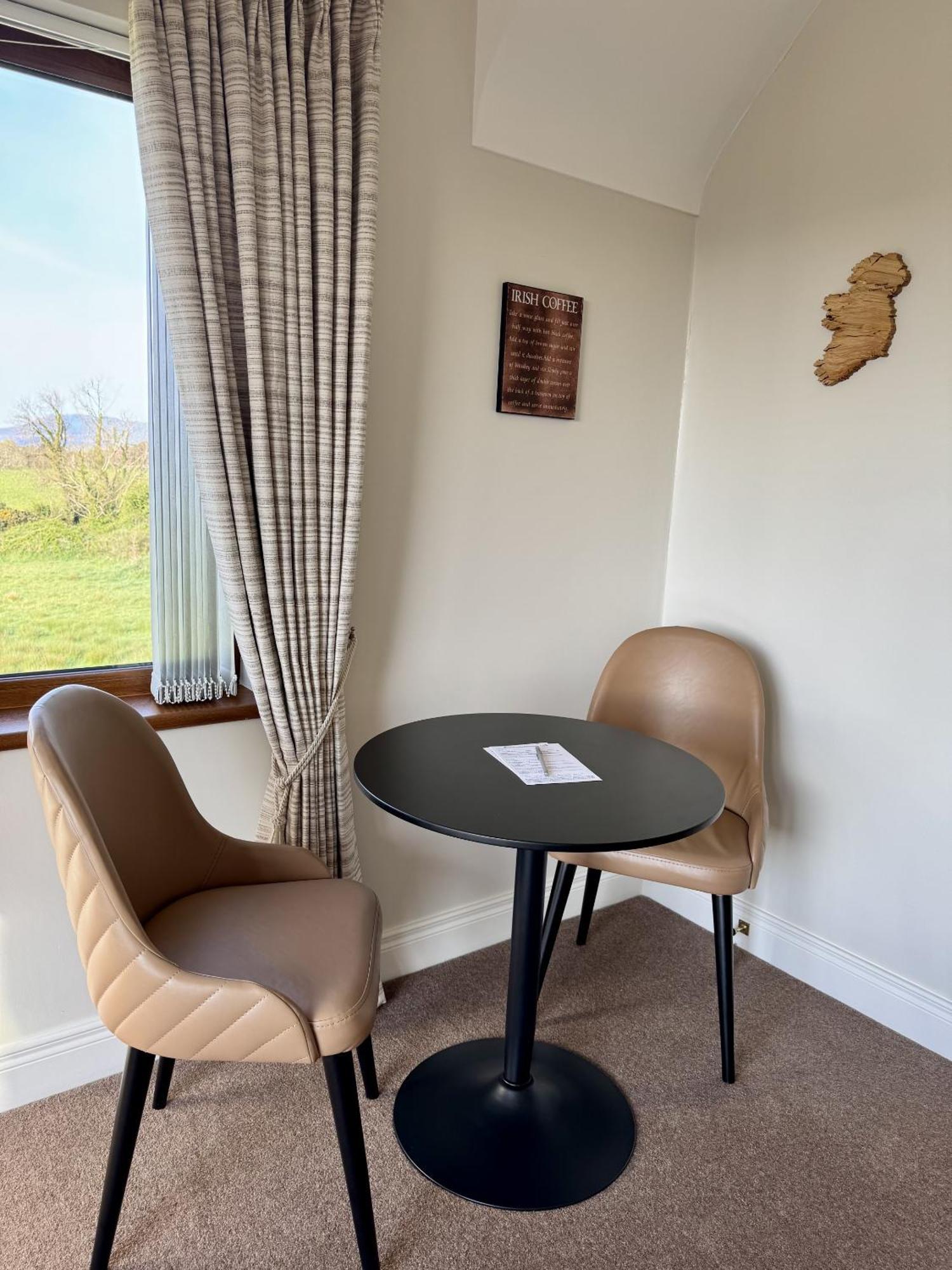 Mourne Country House Bed And Breakfast Kilkeel Pokoj fotografie